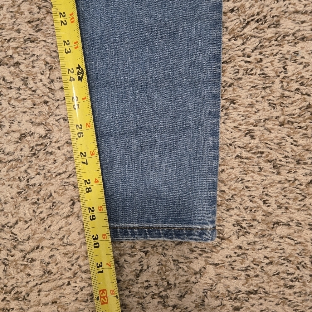 GAP Mid Rise Size 26R Straight Leg Jeans Light Blue Wash With Flex Waist - Picture 9 of 11